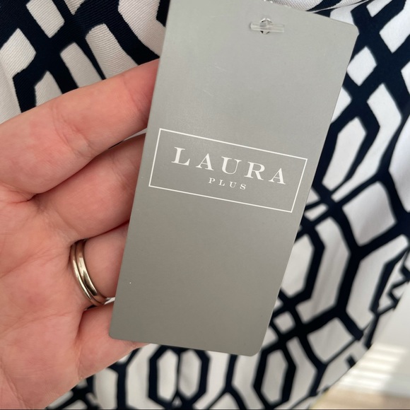 NWT Laura Plus fitted tierd blue and yellow dress - Picture 8 of 9